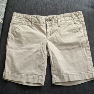 American Eagle Bermuda Shorts